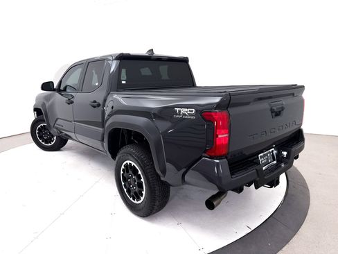 Used 2025 Toyota Tacoma TRD Off-Road AWD/4WD image 2