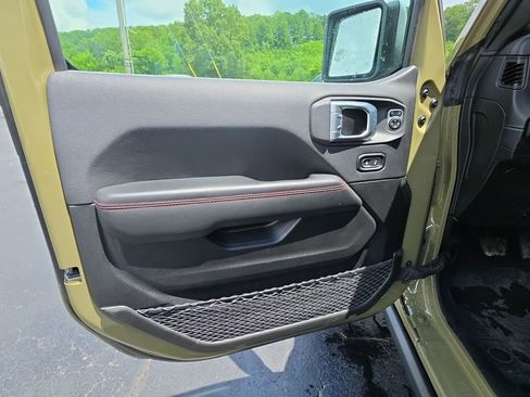 Used 2025 Jeep Wrangler Unlimited Rubicon w/ XTREMEE 35" Tire Package AWD/4WD image 24