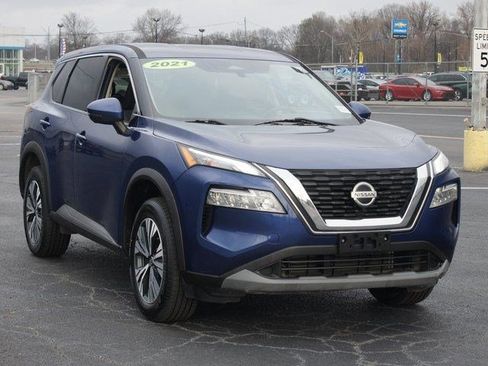 Used 2021 Nissan Rogue SV image 21