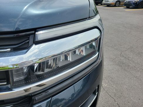 Used 2023 Ford Expedition Limited RWD image 11