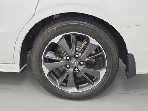 Used 2024 Honda Odyssey Elite image 36