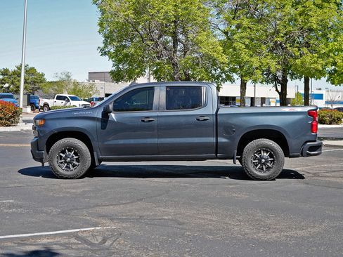 Used 2021 Chevrolet Silverado 1500 Custom image 3