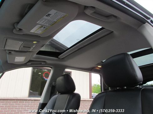Used 2015 Nissan Pathfinder SL w/ SL Premium Package AWD/4WD image 9