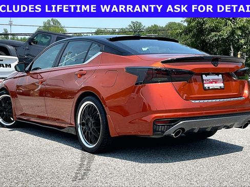 Used 2020 Nissan Altima 2.5 SR w/ Premium Package FWD image 9