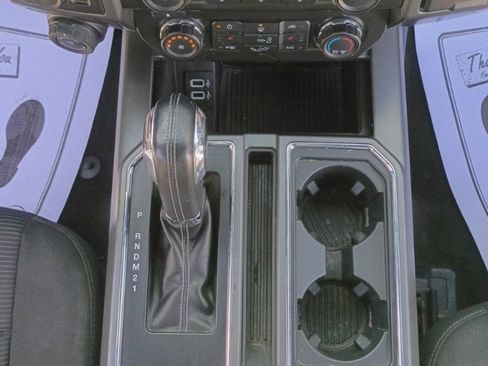 Used 2017 Ford F150 XLT w/ Equipment Group 302A Luxury image 34