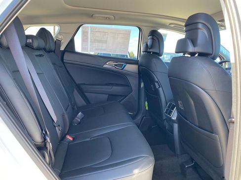 New 2026 Kia Sportage EX image 23