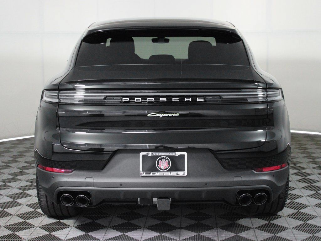 Certified 2026 Porsche Cayenne E-Hybrid Coupe AWD/4WD image 6