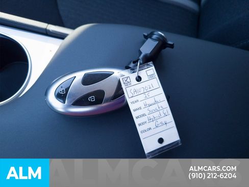 Used 2025 Hyundai Sonata SEL FWD image 30
