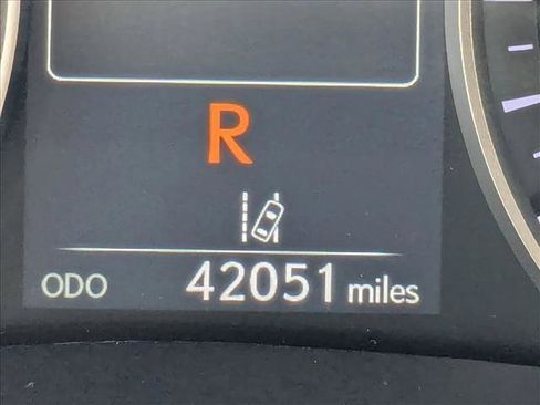 Used 2018 Lexus ES 350 w/ Luxury Package w/Wood Trim FWD image 6