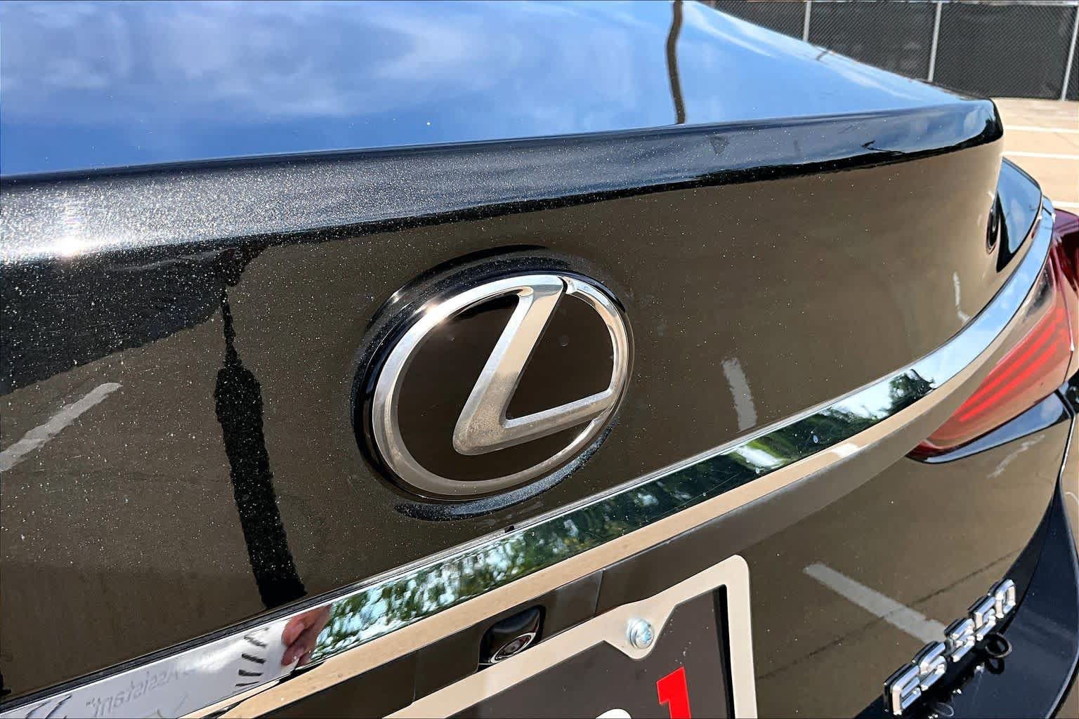Certified 2022 Lexus ES 350 w/ Premium Package FWD image 31