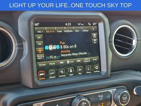 Used 2023 Jeep Wrangler Unlimited Sahara w/ Cold Weather Group AWD/4WD image 16