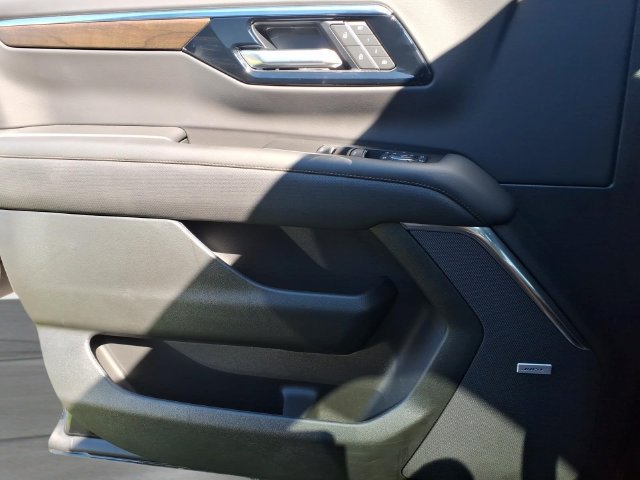 New 2026 Chevrolet Tahoe High Country AWD/4WD image 13