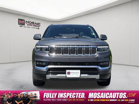 Used 2022 Jeep Grand Wagoneer Series II AWD/4WD image 2