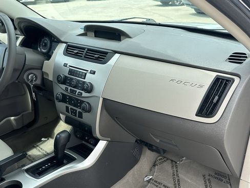 Used 2009 Ford Focus S FWD image 14