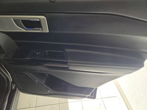 Used 2023 Ford Explorer ST w/ Equipment Group 401A image 6