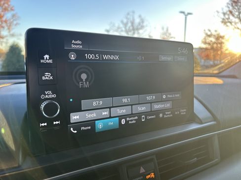 Certified 2024 Honda Pilot EX-L image 13