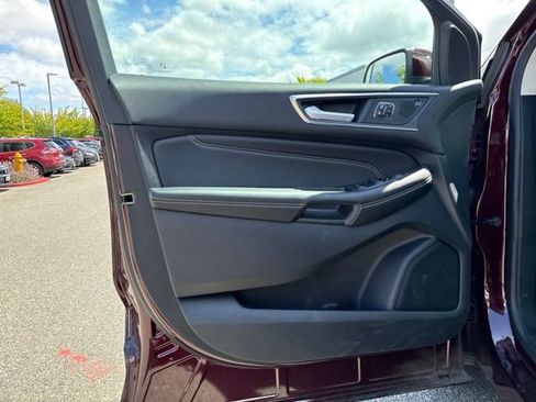 Used 2021 Ford Edge Titanium w/ Class II Trailer Tow Package AWD/4WD image 13