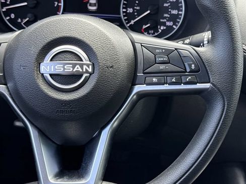 Used 2024 Nissan Sentra SV FWD image 16