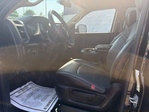 Used 2020 RAM 2500 Tradesman w/ Chrome Appearance Group AWD/4WD image 13