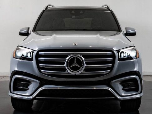Certified 2024 Mercedes-Benz GLS 450 4MATIC image 2