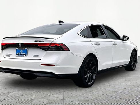 Used 2025 Honda Accord Sport image 6