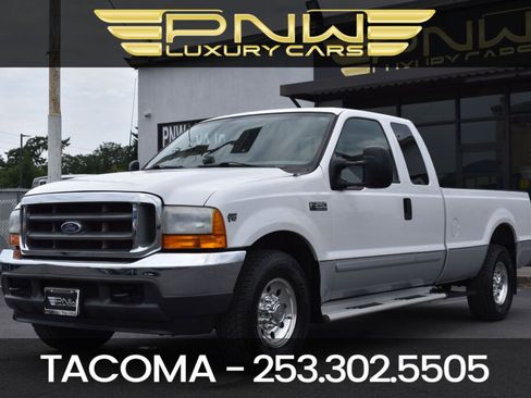 Used 2001 Ford F250 Lariat image 1