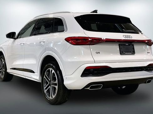 Certified 2025 Audi Q5 Premium w/ Convenience Package AWD/4WD image 12