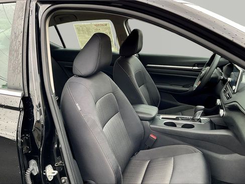 Used 2022 Nissan Altima 2.5 SV FWD image 27