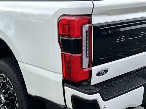 Certified 2025 Ford F250 Platinum image 7