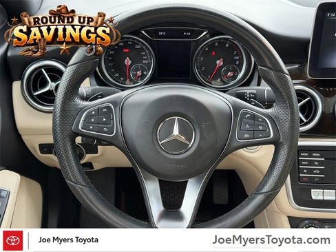 Used 2018 Mercedes-Benz CLA 250 image 14