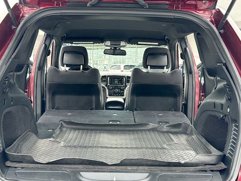 Used 2016 Jeep Grand Cherokee Laredo image 7