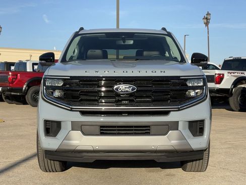 New 2025 Ford Expedition Max Platinum w/ Platinum Ultimate Package image 32