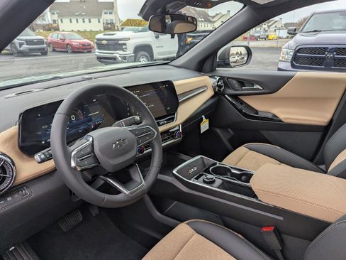 New 2026 Chevrolet Equinox ACTIV w/ Convenience Package III image 21