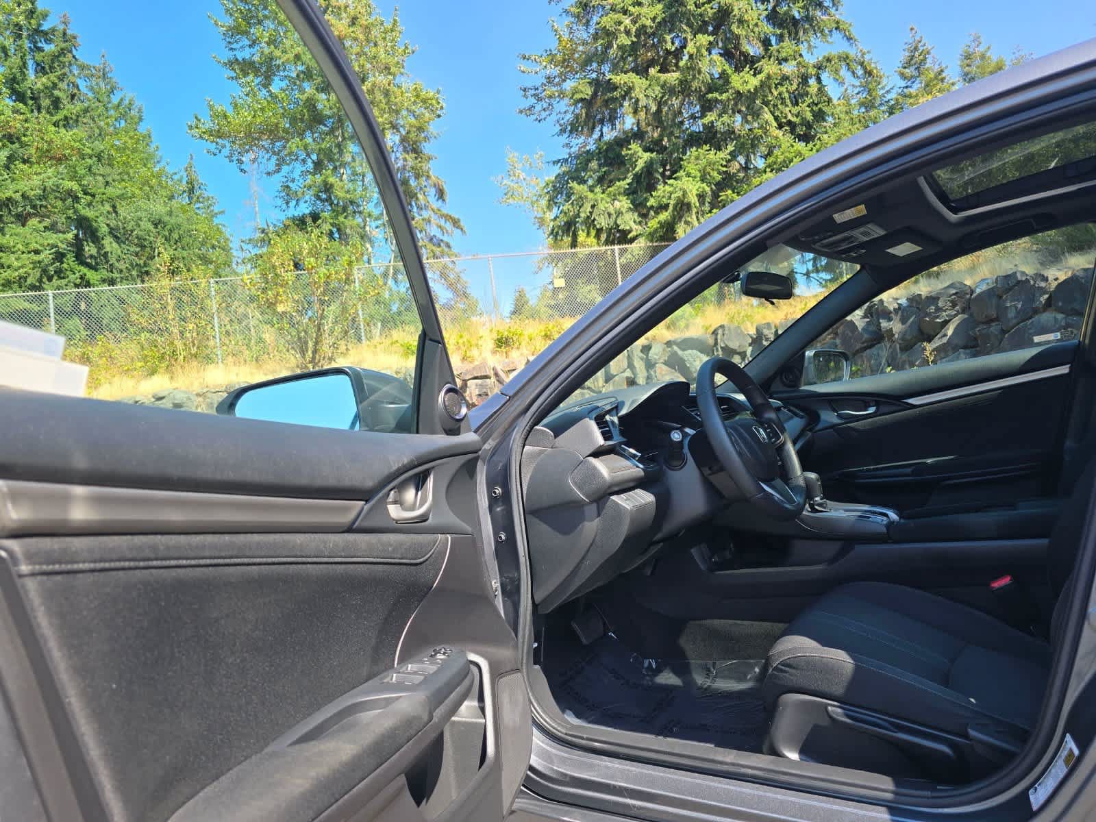 Used 2018 Honda Civic EX image 22