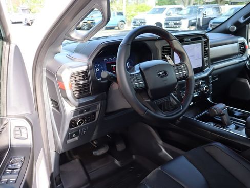 Used 2025 Ford F150 Raptor AWD/4WD image 4