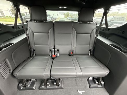 New 2026 Chevrolet Suburban High Country AWD/4WD image 25