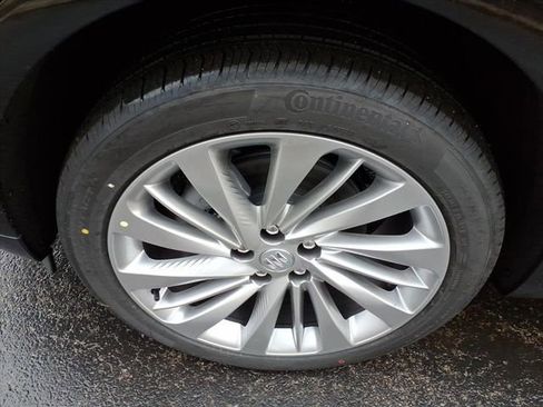 New 2026 Buick Envision Avenir image 13