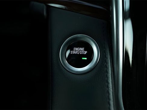 Used 2020 Cadillac Escalade ESV 4WD image 46