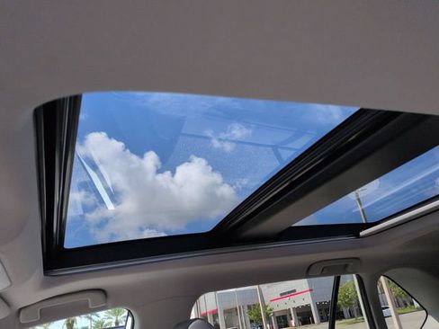 Certified 2022 Toyota RAV4 Limited AWD/4WD image 20
