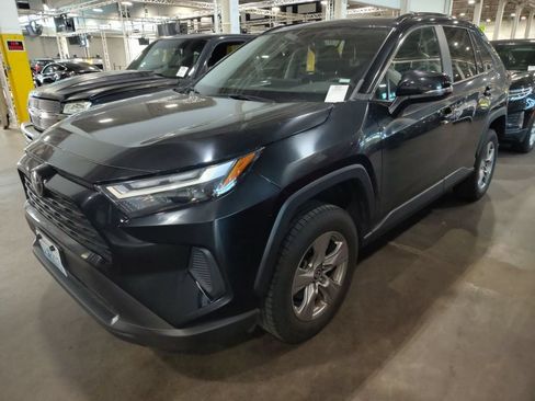Used 2024 Toyota RAV4 XLE FWD image 1
