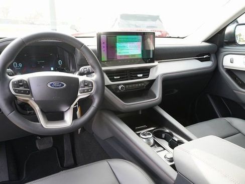 New 2025 Ford Explorer Active w/ Active Comfort Package image 15