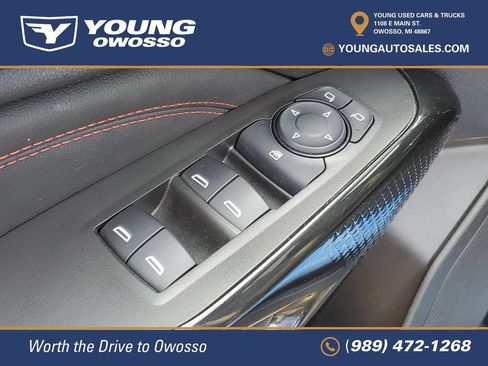 Certified 2024 Chevrolet Trax RS w/ Sunroof Package FWD image 25