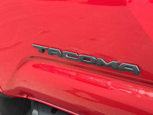 Certified 2023 Toyota Tacoma SR5 w/ SX Package AWD/4WD image 33