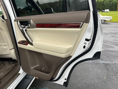 Used 2013 Lexus GX 460 w/ Comfort Plus Pkg AWD/4WD image 52