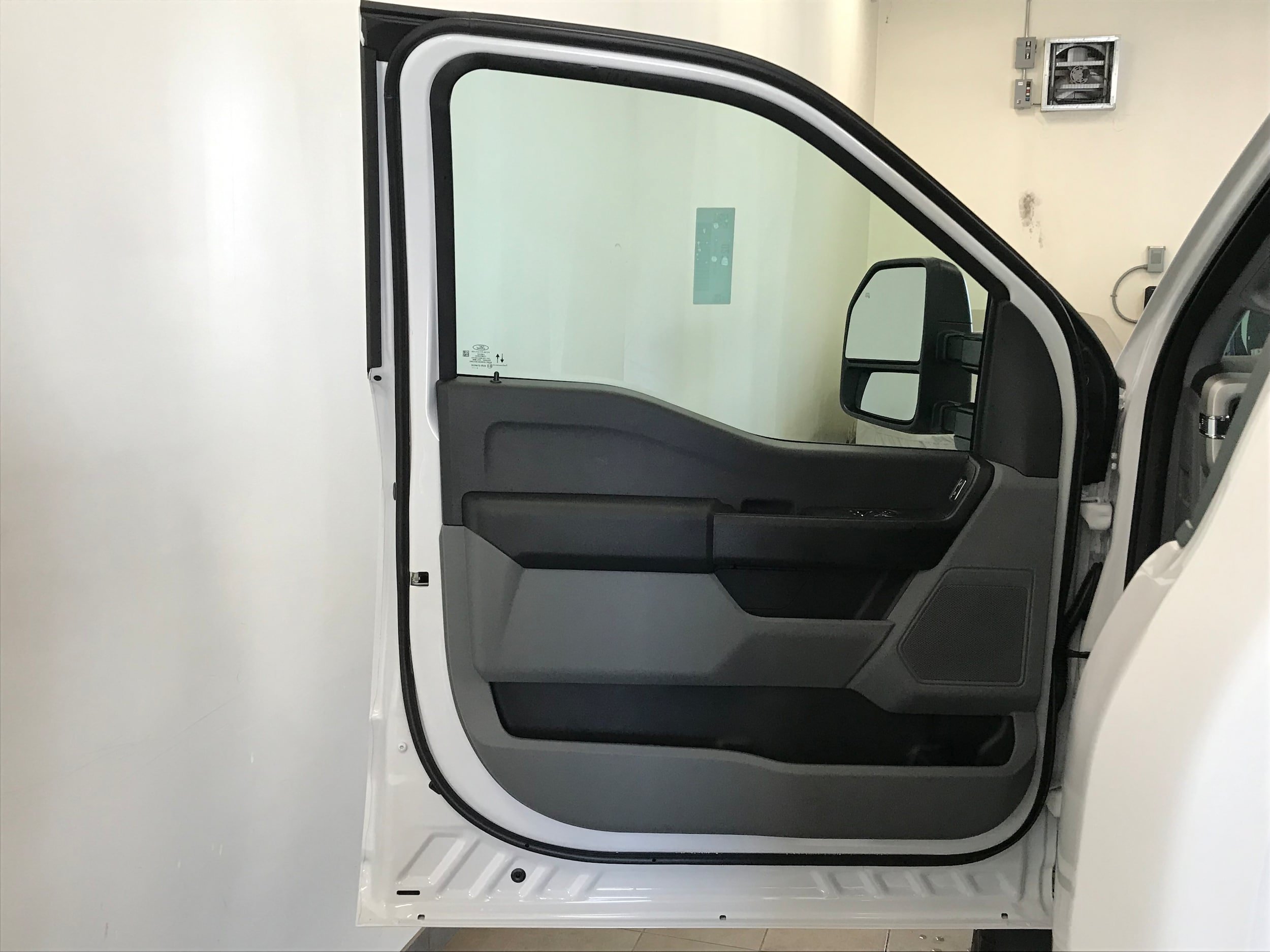 New 2026 Ford F550 4x4 Regular Cab Super Duty image 10