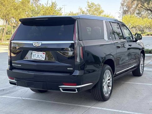 Used 2021 Cadillac Escalade ESV Premium Luxury w/ Driver Assist Tech Package RWD image 3