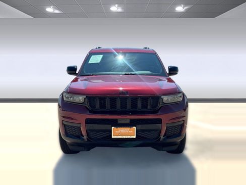 Used 2024 Jeep Grand Cherokee L Laredo AWD/4WD image 6