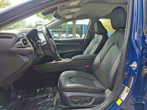 Used 2023 Toyota Camry XLE w/ Cold Weather Package image 15