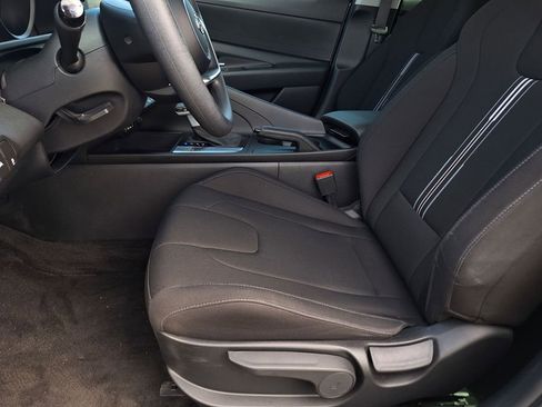 Certified 2023 Hyundai Elantra SEL image 11
