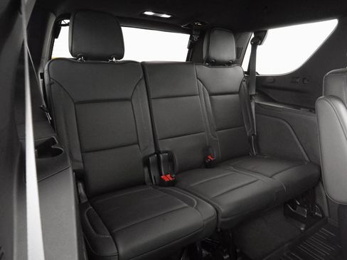 Used 2024 GMC Yukon Denali w/ Advanced Technology Package image 26